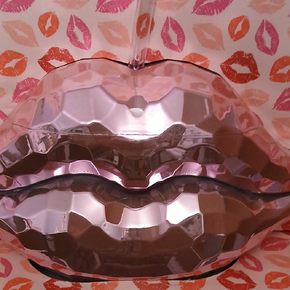 Lip Sippers Set - Red and Pink With Straws - Picture 4 of 7
